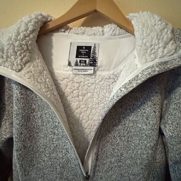 Freedom Trail By Kyodan - Sherpa Long Gray Coat - Picture 4 of 12